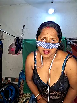 Snapshot of Real_Desi_Couple chatting on May 20, 2026, 5:54 pm Real Desi Couple online show from May 20, 2026, 5:54 pm
