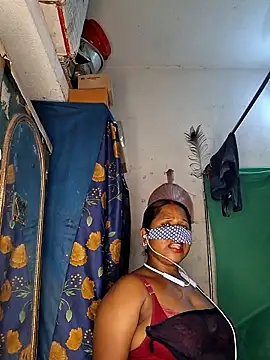 Snapshot of Real_Desi_Couple chatting on June 8, 2026, 5:02 pm Real Desi Couple online show from June 8, 2026, 5:02 pm