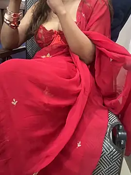 HoneyBearCpl online show from March 15, 2026, 3:41 pm