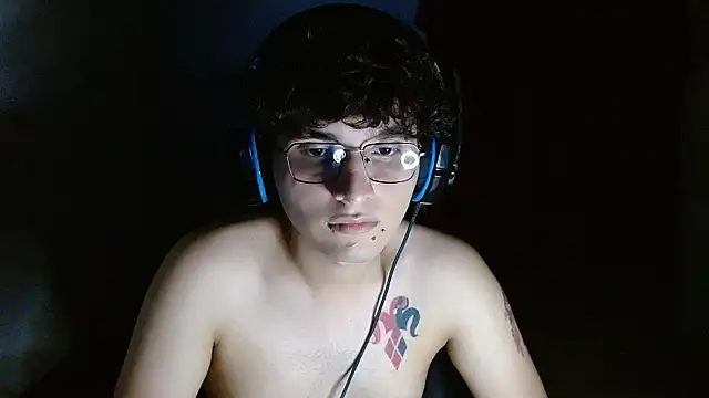 Snapshot of Charley_quin chatting on May 17, 2026, 1:16 am Charley quin online show from May 17, 2026, 1:16 am
