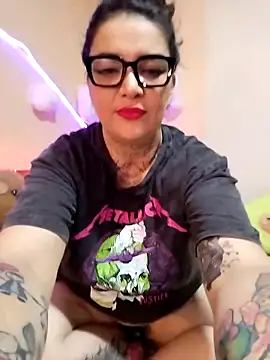 poisson ivy online show from November 3, 2025, 9:18 pm