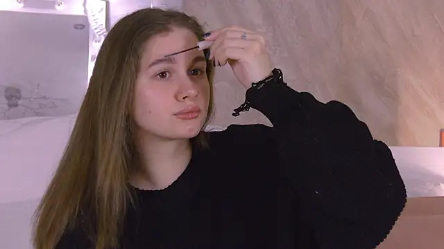 EllieHayes online show from February 22, 2026, 10:22 pm