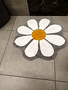 Snapshot of CuteMan33 chatting on January 9, 2026, 1:34 am CuteMan33 online show from January 9, 2026, 1:34 am