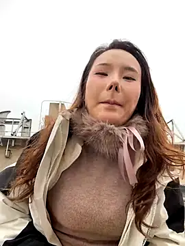 ChuChu1991 online show from December 19, 2025, 4:38 am