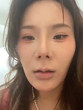 Snapshot of ChuChu1991 chatting on November 9, 2025, 11:36 am ChuChu1991 online show from November 9, 2025, 11:36 am