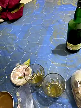 Snapshot of United3 chatting on November 20, 2025, 9:10 am United3 online show from November 20, 2025, 9:10 am