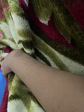 Snapshot of United3 chatting on November 27, 2025, 9:10 am United3 online show from November 27, 2025, 9:10 am