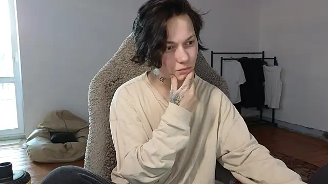 Snapshot of esajukyy chatting on July 8, 2026, 1:01 pm esajukyy online show from July 8, 2026, 1:01 pm