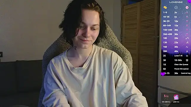 esajukyy online show from March 12, 2026, 12:20 pm