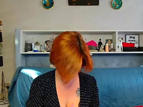 Natali3855 online show from October 15, 2025, 4:55 am