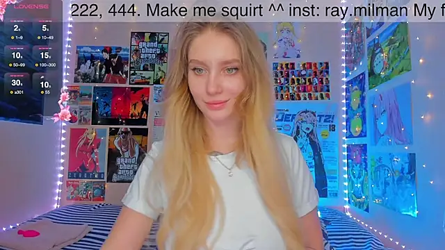 Snapshot of AliceMilman chatting on January 5, 2025, 11:59 am AliceMilman online show from January 5, 2025, 11:59 am