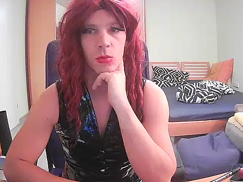 Snapshot of Kinky-Kristina chatting on October 20, 2025, 7:47 pm Kinky-Kristina online show from October 20, 2025, 7:47 pm