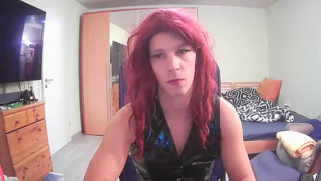 Snapshot of Kinky-Kristina chatting on November 12, 2025, 6:12 pm Kinky-Kristina online show from November 12, 2025, 6:12 pm