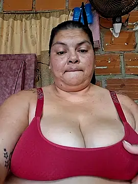 chubby sexy big tits online show from October 18, 2025, 2:30 pm