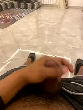 Lahcene online show from December 20, 2025, 9:39 pm