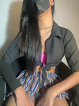 Teena girl online show from February 17, 2025, 8:27 pm