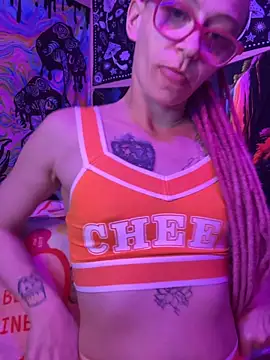 Stonermama666420 online show from February 14, 2026, 4:34 am