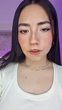 Snapshot of Melody_04 chatting on March 20, 2025, 5:46 am Melody 04 online show from March 20, 2025, 5:46 am