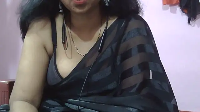 Snapshot of Suhana-sapna chatting on June 2, 2026, 3:34 pm Suhana-sapna online show from June 2, 2026, 3:34 pm