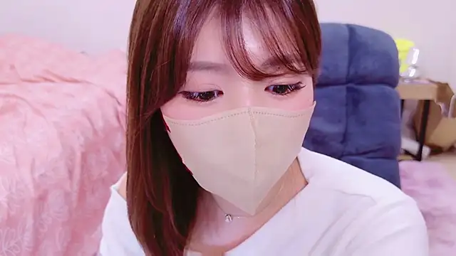 Snapshot of Runarunapi chatting on October 19, 2025, 2:20 pm Runarunapi online show from October 19, 2025, 2:20 pm