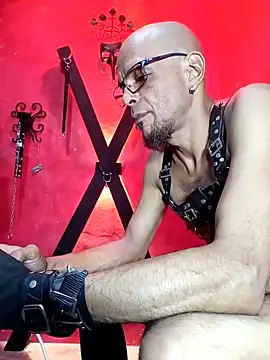 Snapshot of Charly_BC_Dirty chatting on October 23, 2025, 5:50 am Charly BC Dirty online show from October 23, 2025, 5:50 am