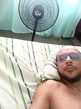 Snapshot of Charly_BC_Dirty chatting on November 27, 2025, 1:00 pm Charly BC Dirty online show from November 27, 2025, 1:00 pm