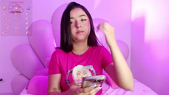 Snapshot of zoewillian chatting on October 21, 2025, 12:00 am zoewillian online show from October 21, 2025, 12:00 am