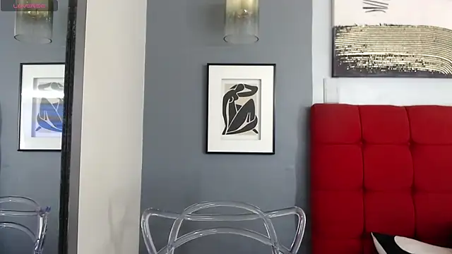  Natassia Dreams online show from March 3, 2025, 4:05 pm