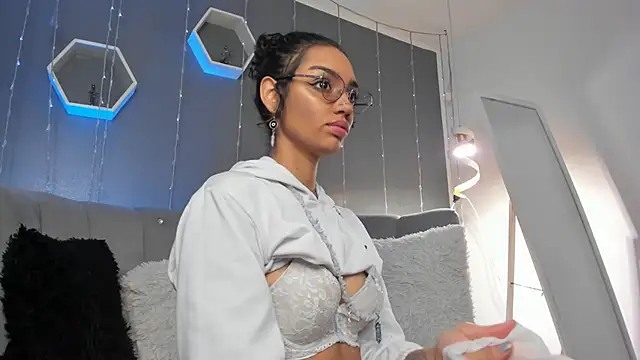 slutty venus online show from March 1, 2025, 2:04 am