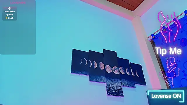 HaleyAmaya online show from November 25, 2025, 1:55 pm