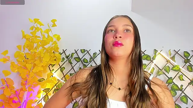 Snapshot of HaleyAmaya chatting on July 19, 2026, 3:42 pm HaleyAmaya online show from July 19, 2026, 3:42 pm