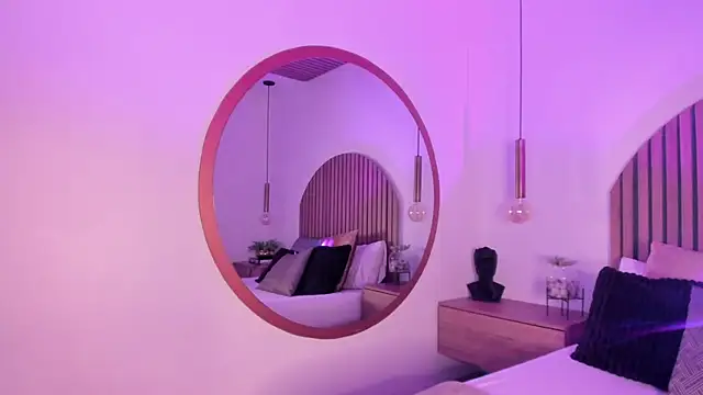 StefaBrown online show from November 12, 2025, 12:20 pm