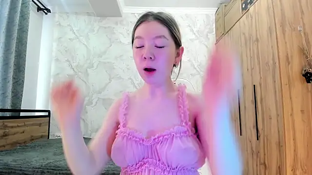 Snapshot of Babby_Rabbit chatting on June 9, 2026, 7:20 am Babby Rabbit online show from June 9, 2026, 7:20 am