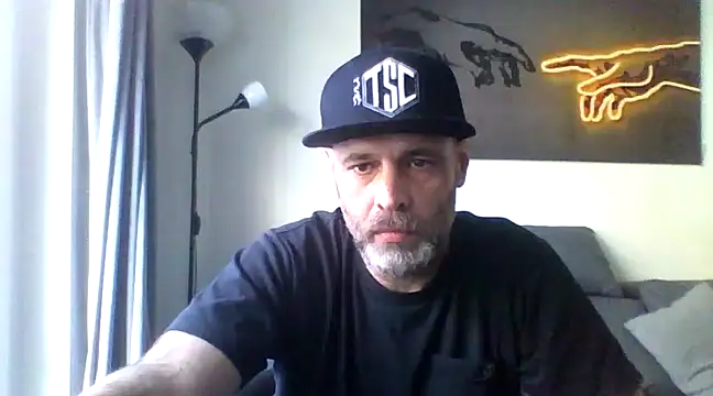 Avamereandmikel online show from February 26, 2025, 4:16 pm