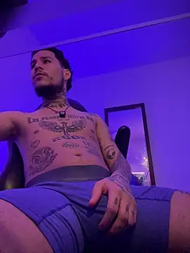 Snapshot of Junihn0 chatting on October 15, 2025, 11:13 pm Junihn0 online show from October 15, 2025, 11:13 pm