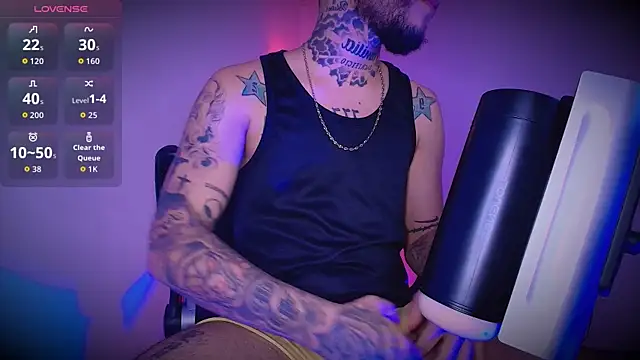 Junihn0 online show from December 19, 2025, 7:05 pm