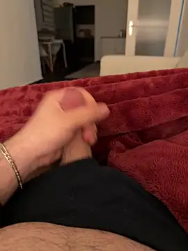 Snapshot of Loco42- chatting on November 28, 2025, 1:28 am Loco42- online show from November 28, 2025, 1:28 am