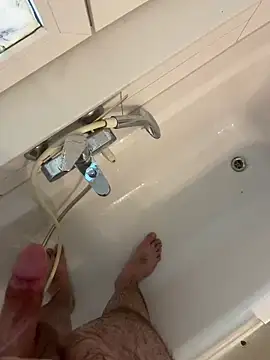 Snapshot of Loco42- chatting on December 12, 2024, 2:11 pm Loco42- online show from December 12, 2024, 2:11 pm