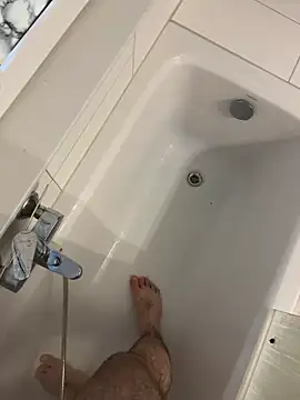 Snapshot of Loco42- chatting on December 14, 2024, 2:42 pm Loco42- online show from December 14, 2024, 2:42 pm