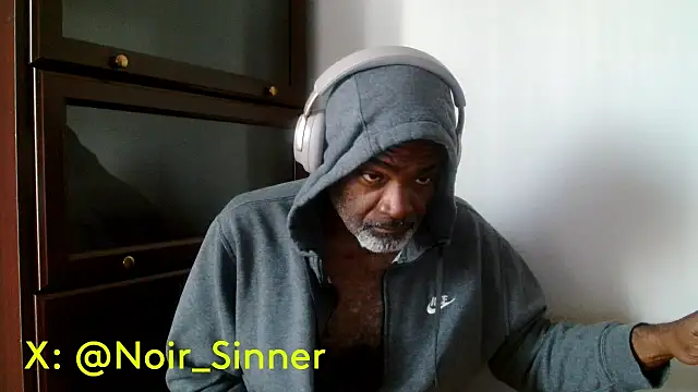 sinnernoir online show from May 2, 2026, 11:04 am