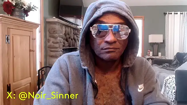 sinnernoir online show from October 27, 2025, 7:37 pm