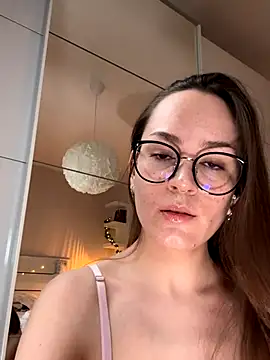 Snapshot of Lilly_Soulmate chatting on November 28, 2025, 1:22 pm Lilly Soulmate online show from November 28, 2025, 1:22 pm