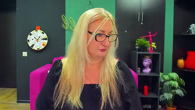 ChristyBrooks online show from February 22, 2025, 11:24 am