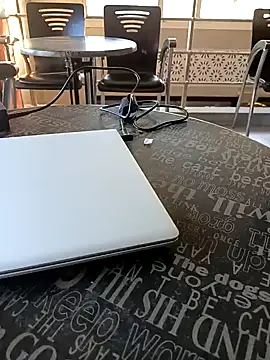 sam458j online show from February 12, 2025, 5:26 pm