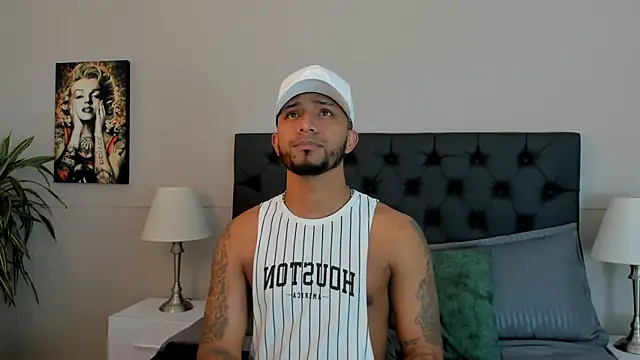 Snapshot of Robin_Rief chatting on October 11, 2025, 3:29 am Robin Rief online show from October 11, 2025, 3:29 am