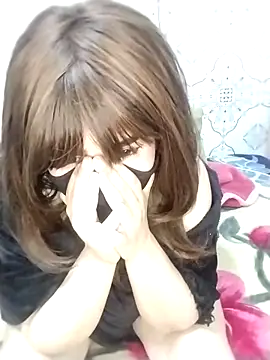 Snapshot of Kamilya_767 chatting on February 6, 2025, 11:37 pm Kamilya 767 online show from February 6, 2025, 11:37 pm