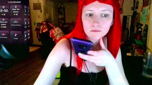 Snapshot of _hellostormy_ chatting on March 5, 2025, 9:27 am hellostormy online show from March 5, 2025, 9:27 am