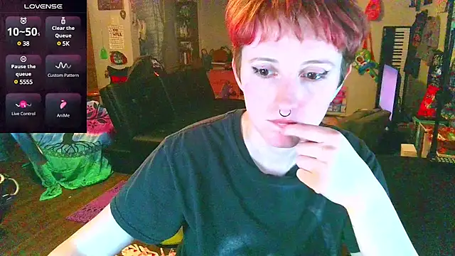 Snapshot of _hellostormy_ chatting on March 19, 2025, 12:48 am hellostormy online show from March 19, 2025, 12:48 am