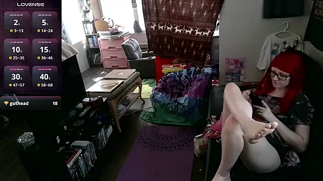Snapshot of _hellostormy_ chatting on March 22, 2025, 7:42 pm hellostormy online show from March 22, 2025, 7:42 pm