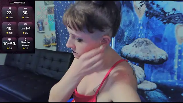Snapshot of _hellostormy_ chatting on September 13, 2025, 12:38 pm hellostormy online show from September 13, 2025, 12:38 pm